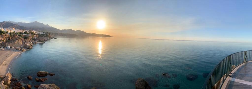 Atico & Terraza By Maison Jaken Nerja Dış mekan fotoğraf